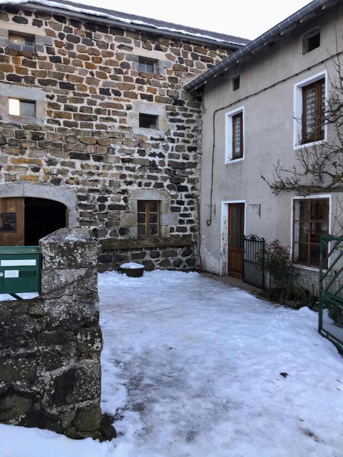 Maison De Famille Au Plateau Du Mezenc Les Vastres Eksteriør billede