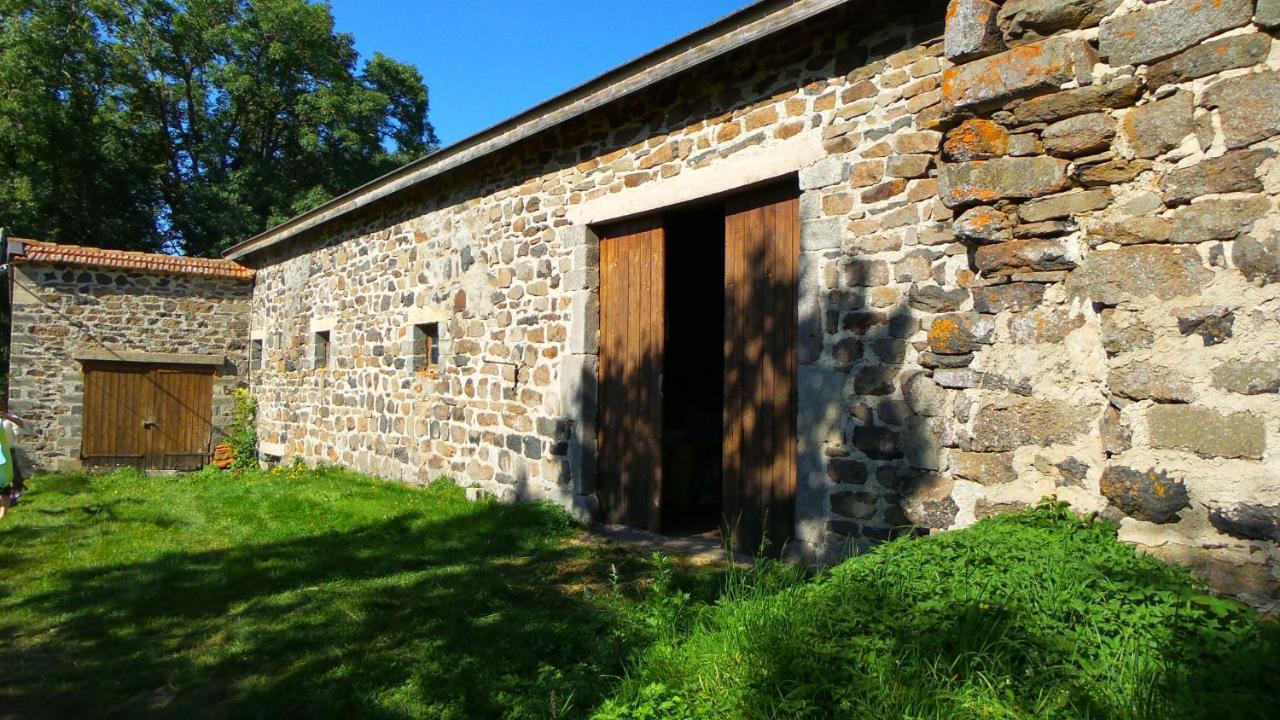 Maison De Famille Au Plateau Du Mezenc Les Vastres Eksteriør billede